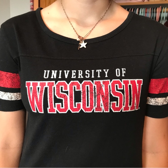 University of Wisconsin - Madison UW Badgers Short Sleeve Shirt - Picture 2 of 4